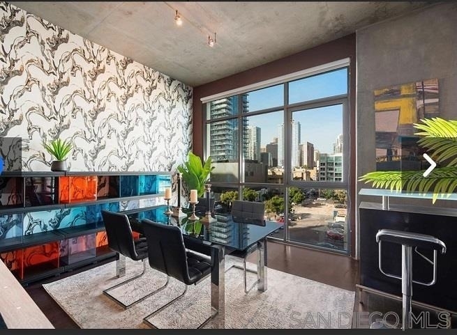 527 10th Ave - Photo 1