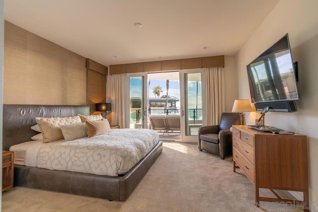 6767 Neptune Pl - Photo 4