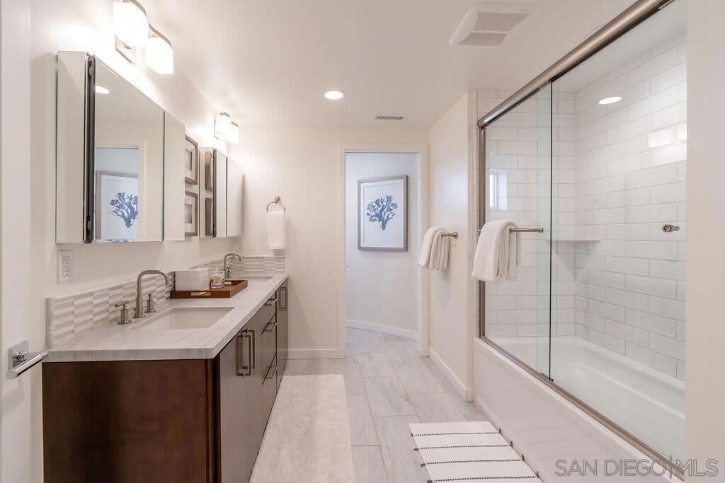 6767 Neptune Pl - Photo 9