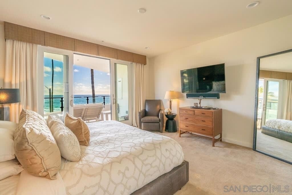 6767 Neptune Pl - Photo 5