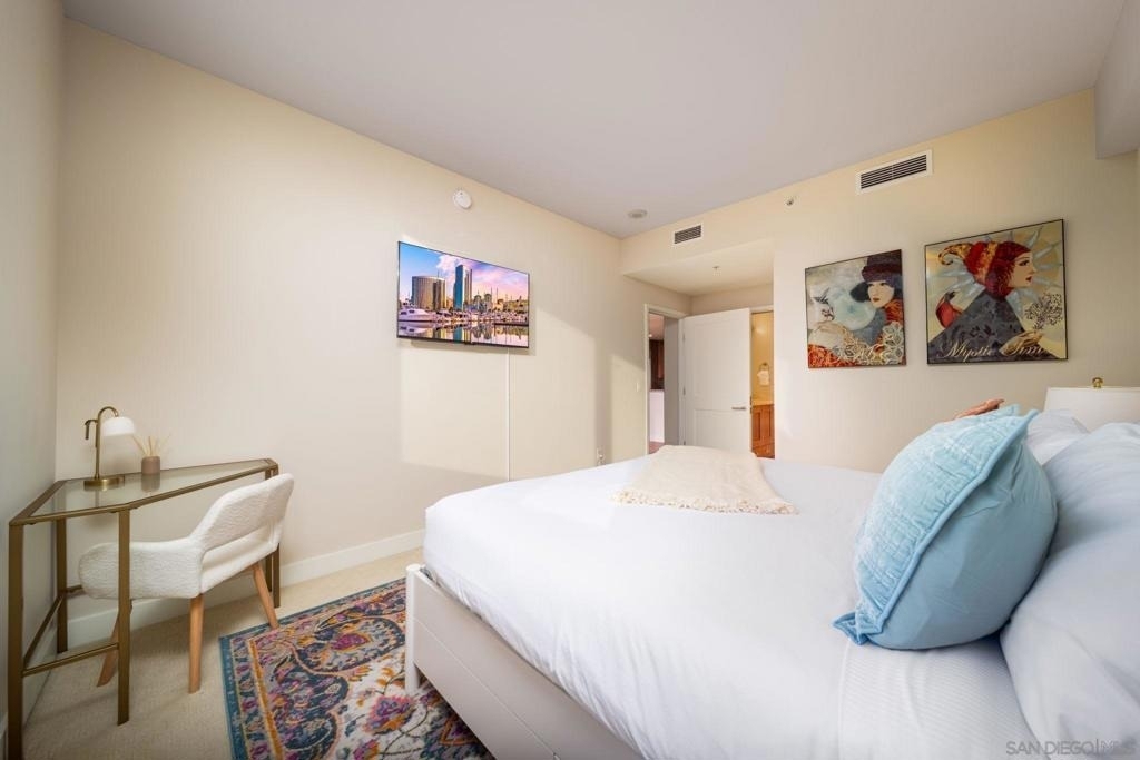 700 W E St - Photo 16