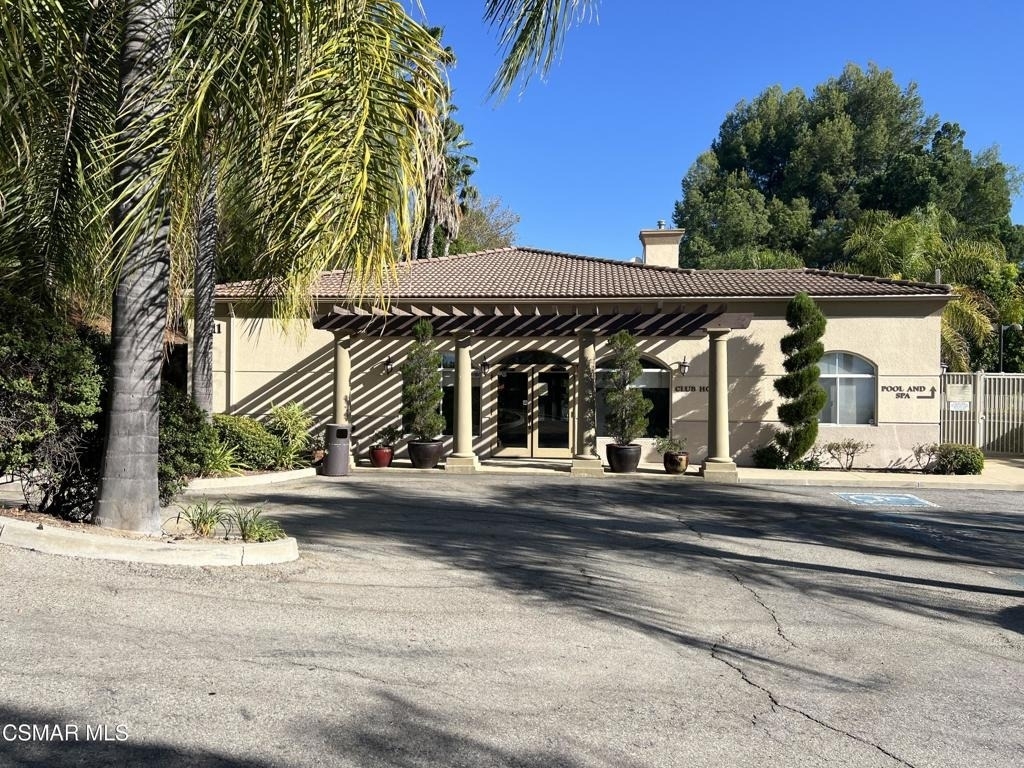 5210 Premiere Hills Drive - Photo 25