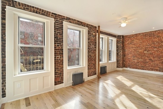 125 East 4th Street - Photo 0