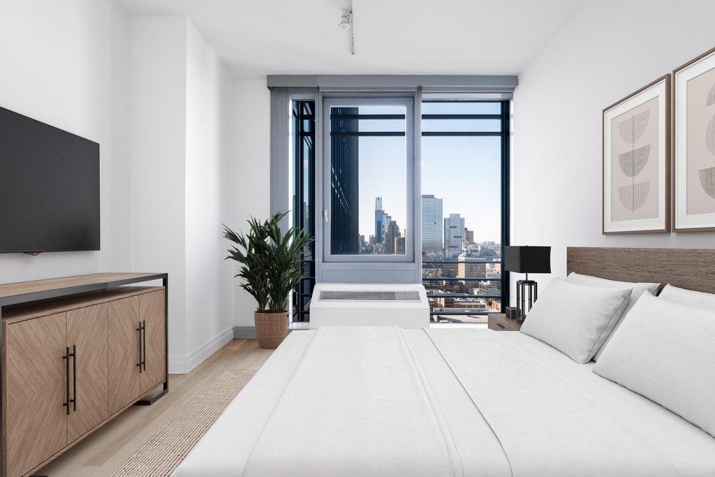 554 West 54th Street - Photo 4
