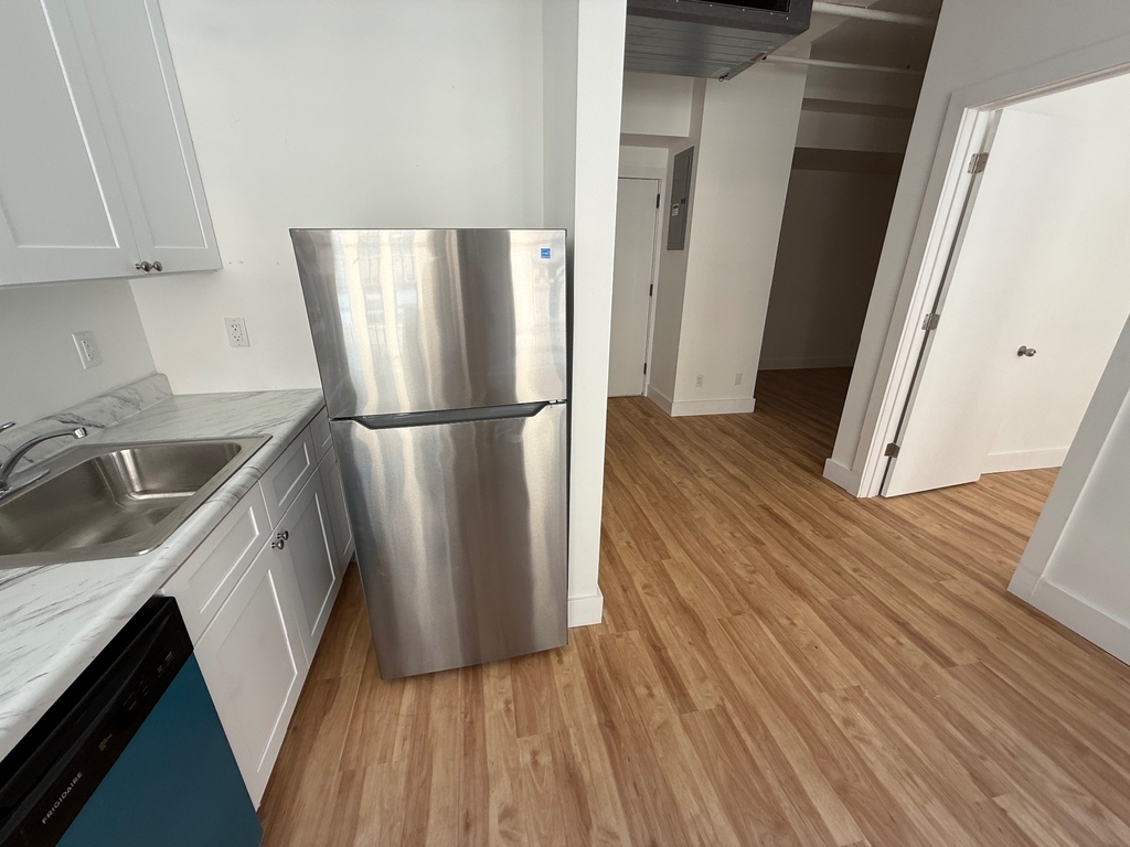 248 West 35th Street - Photo 2