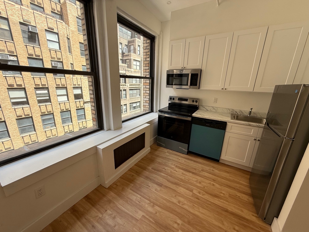 248 West 35th Street - Photo 1