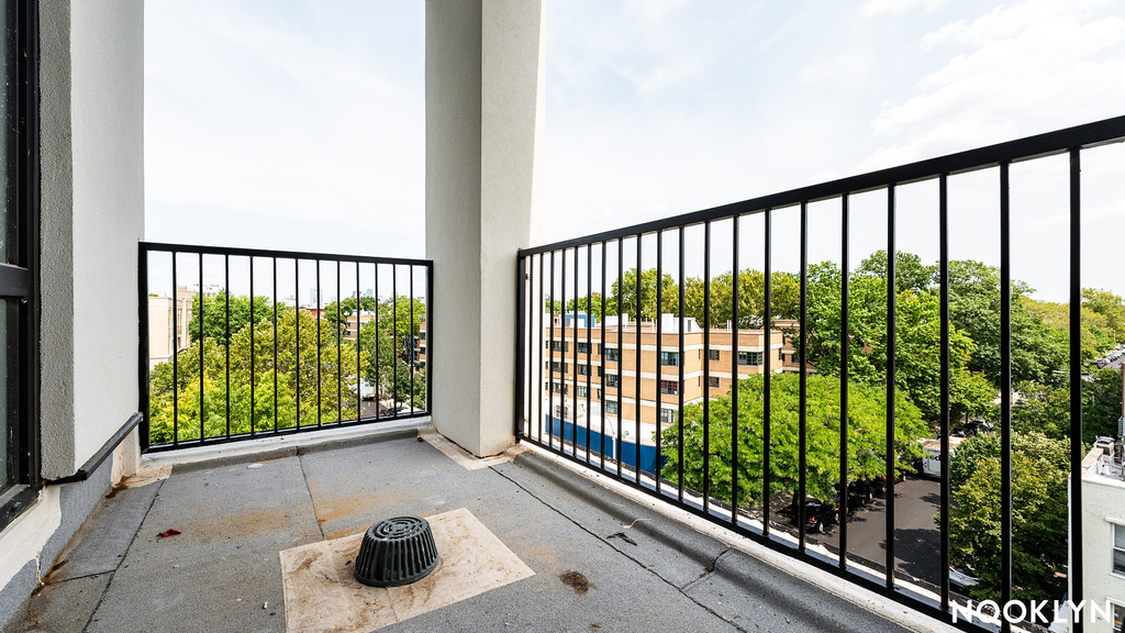 193 Graham Ave 11206 - Photo 6