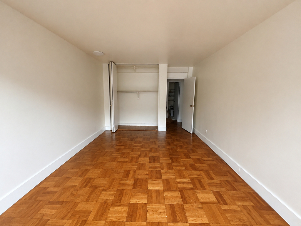 272 Clarkson Avenue - Photo 6