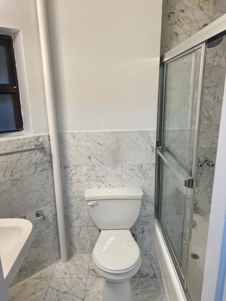 East 85th Street - Photo 1
