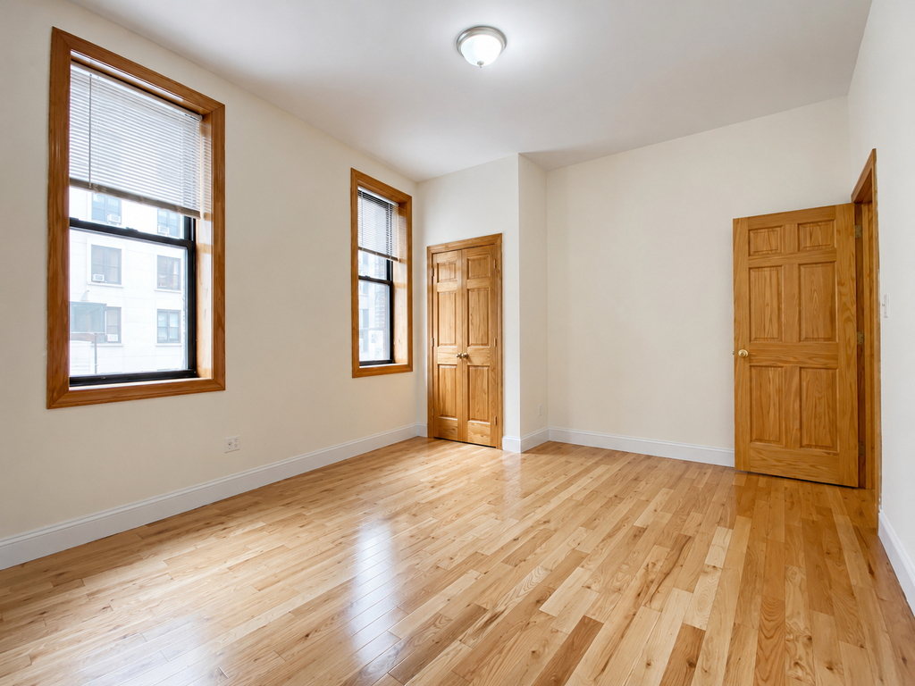 West 171 - Photo 3