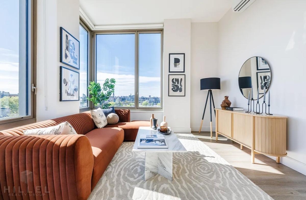 India Street - Photo 4