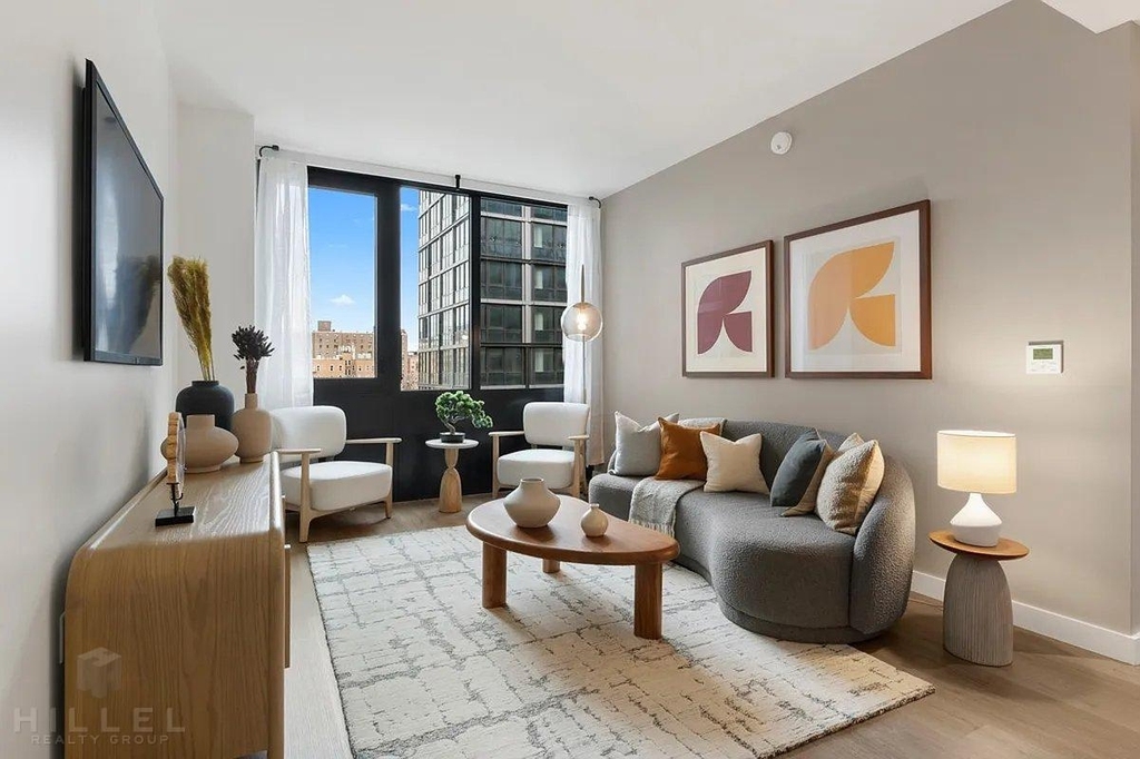 90th Avenue - Photo 2
