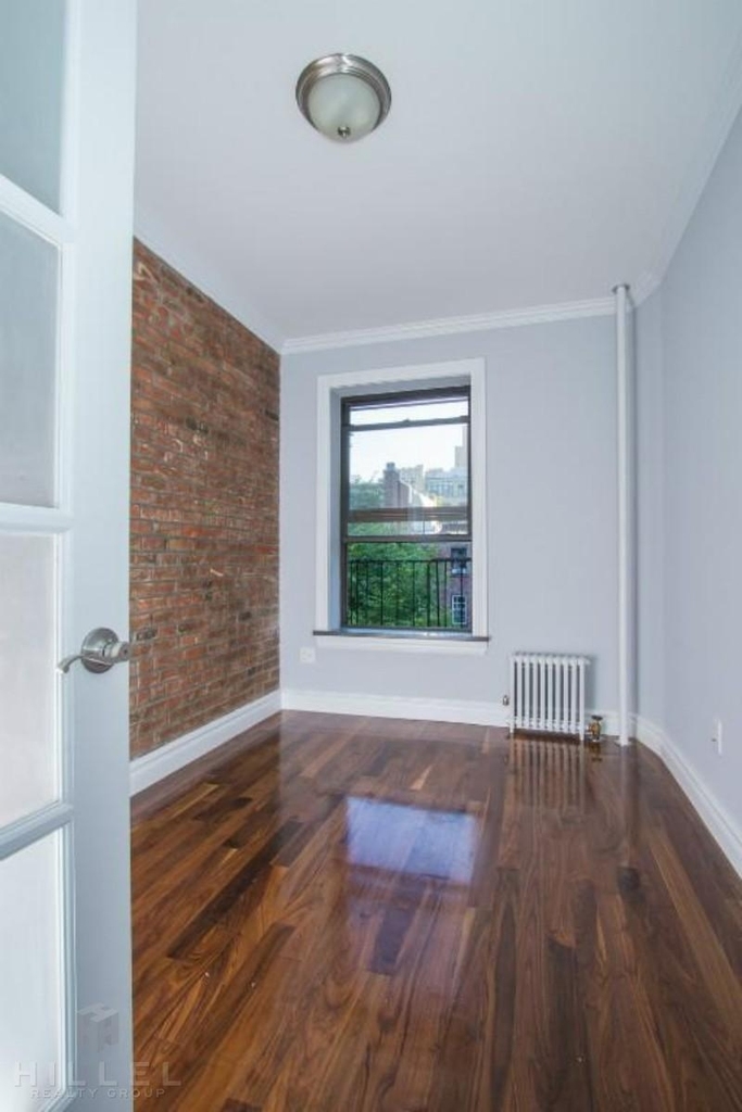 W 21st St. - Photo 2