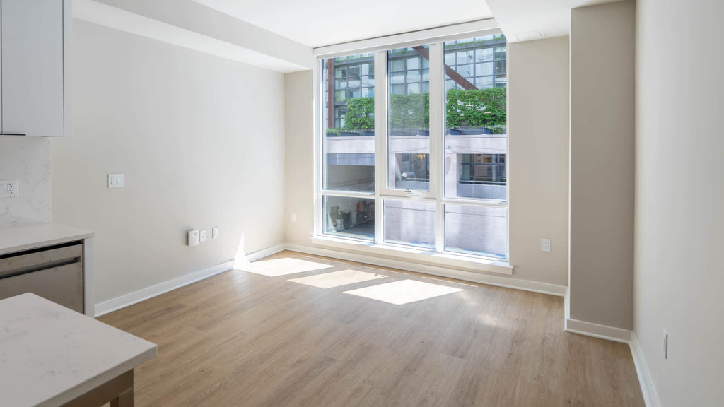 2131 9th St Nw - Photo 0