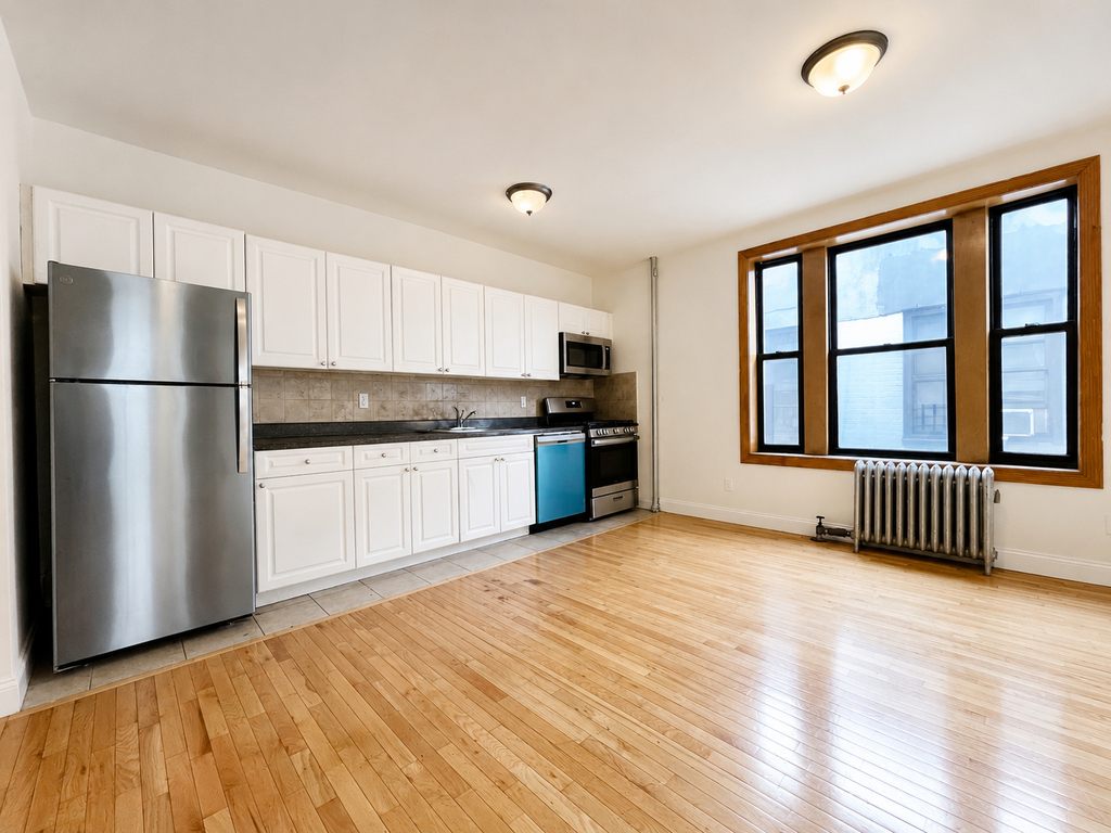 West 160th Street - Photo 0