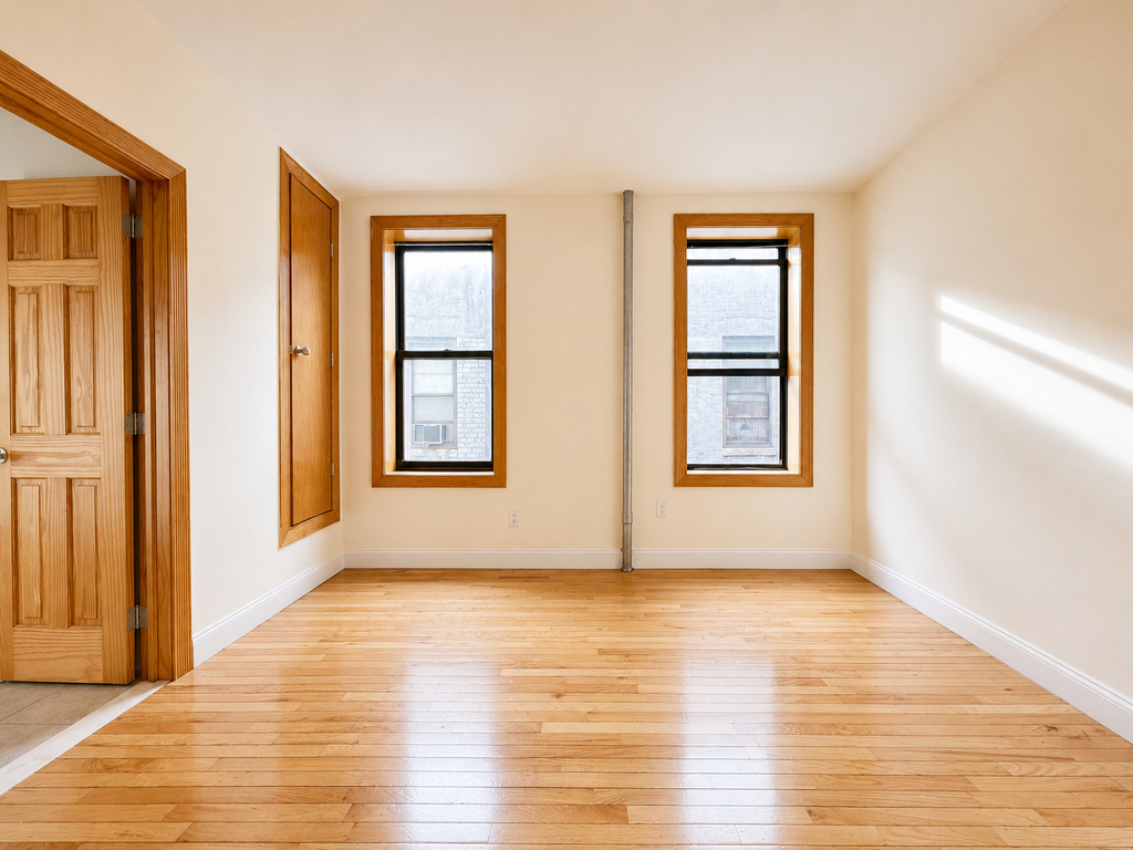 West 160th Street - Photo 4