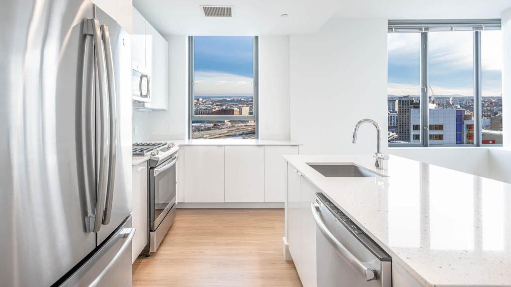 660 Washington St. - Photo 1
