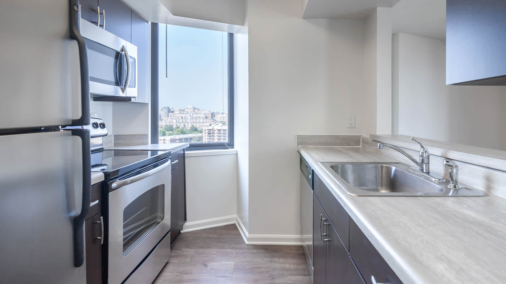 2250 Clarendon Blvd. - Photo 4