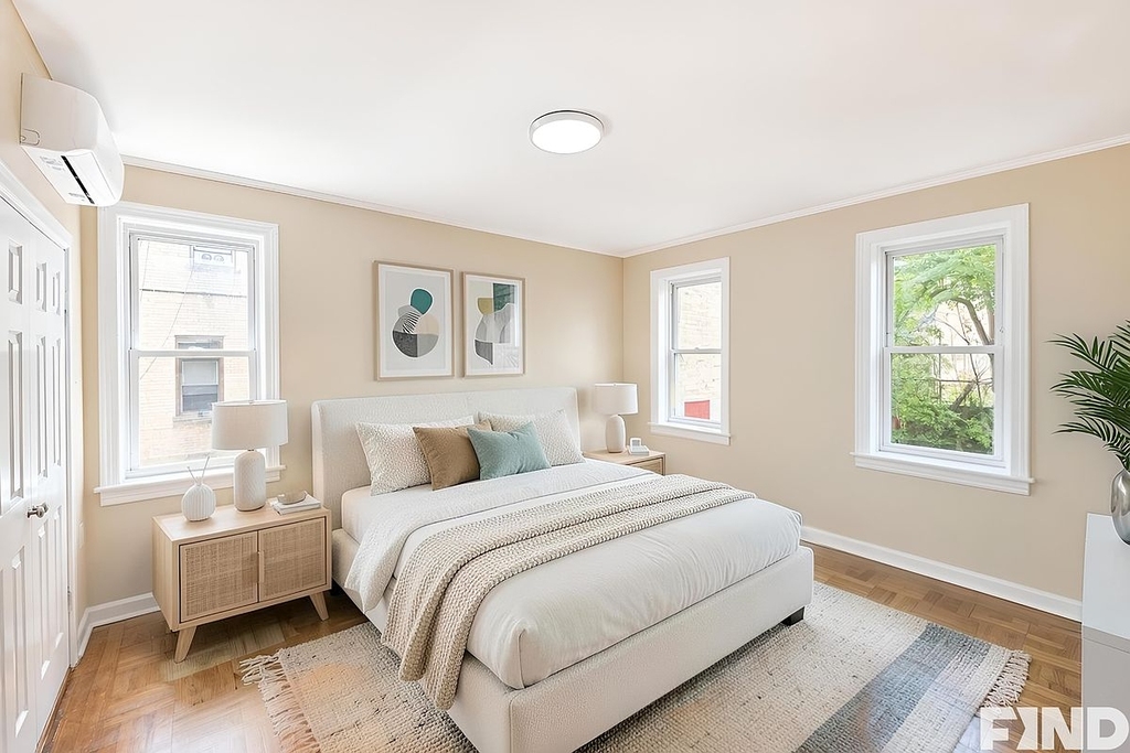 East 53rd Street - Photo 3