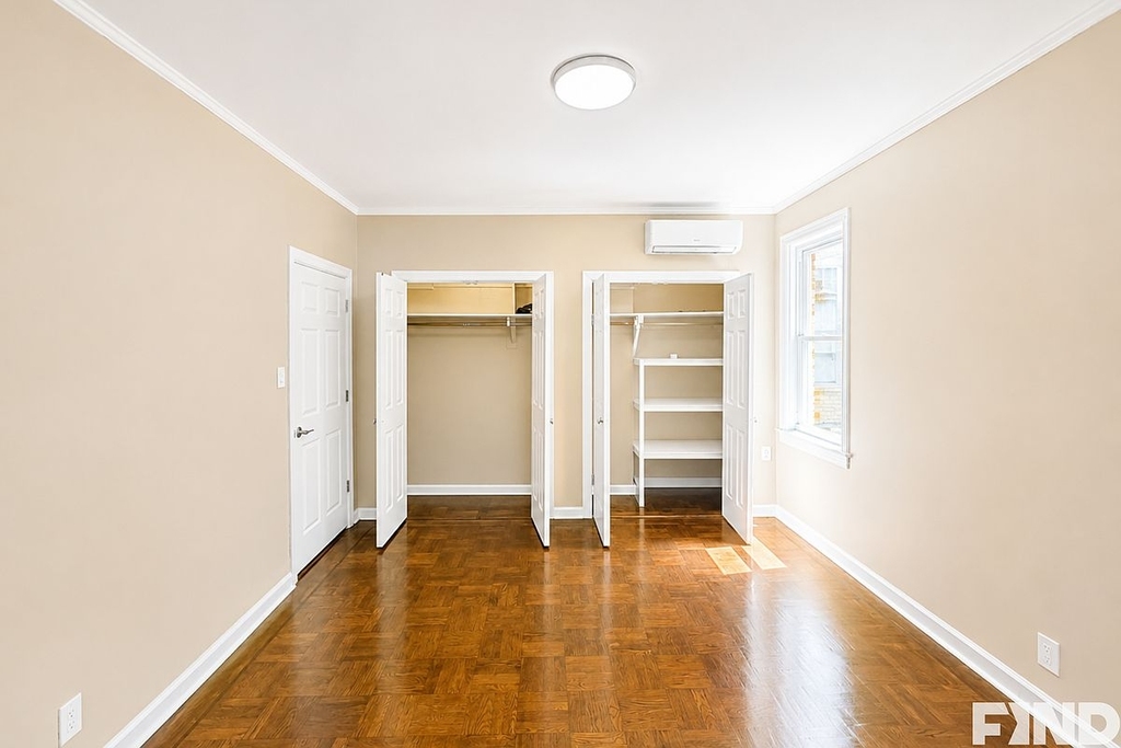 East 53rd Street - Photo 4