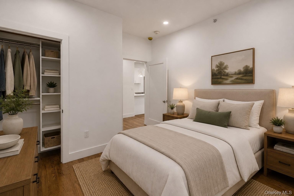 1431 Old Northern Boulevard - Photo 18