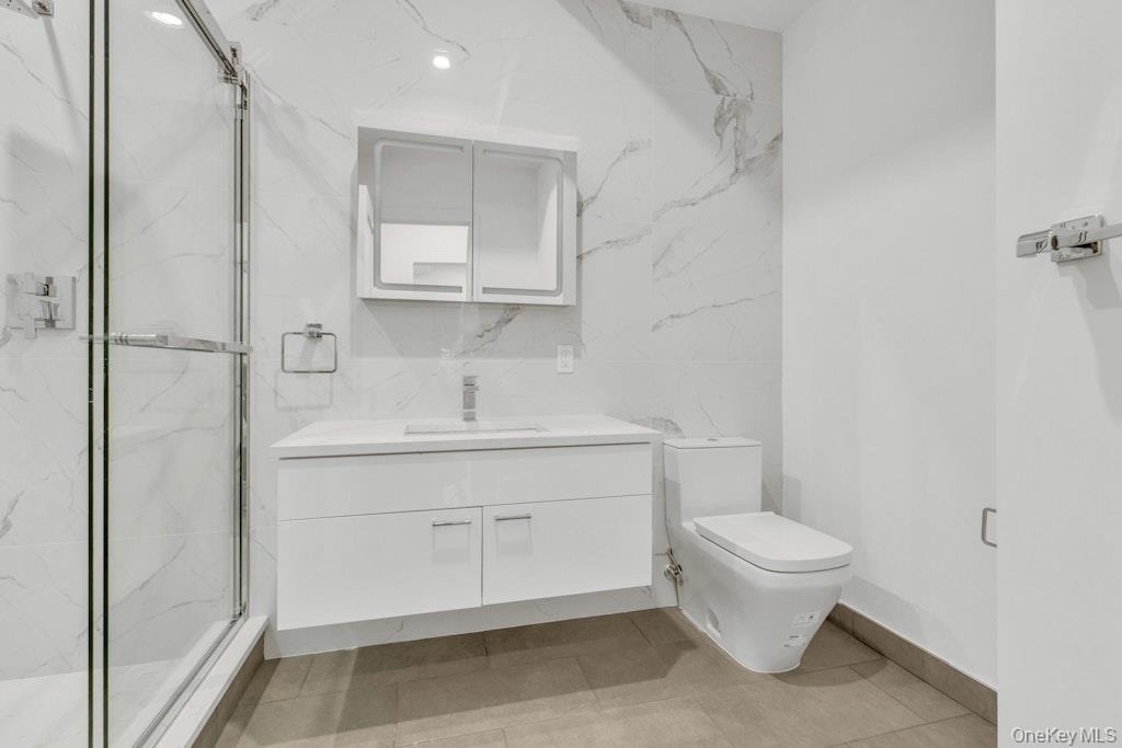 1431 Old Northern Boulevard - Photo 15
