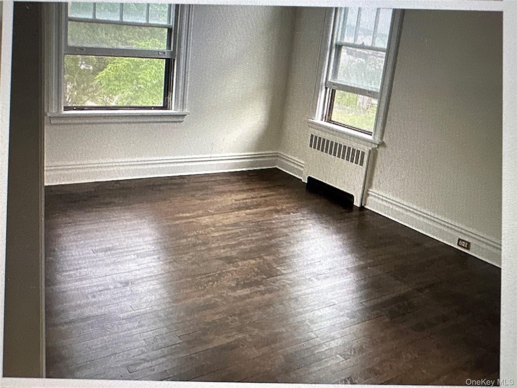 42 Vernon Avenue - Photo 3