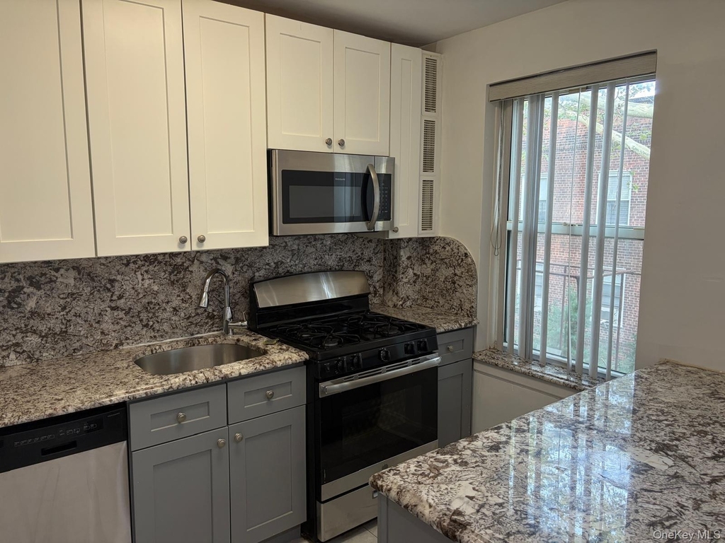 141-39 79th Avenue - Photo 0