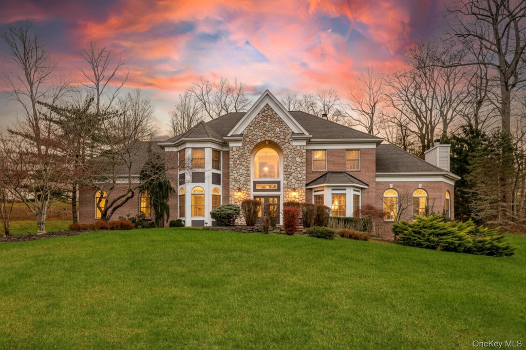 22 Golden Road - Photo 0
