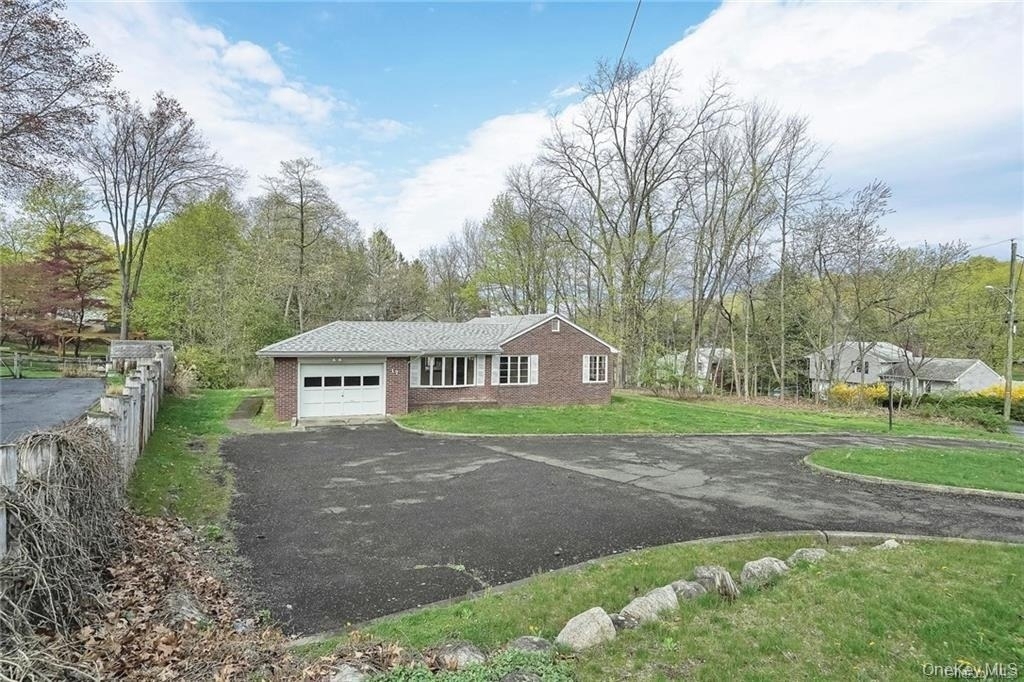 17 Brookside Avenue - Photo 1
