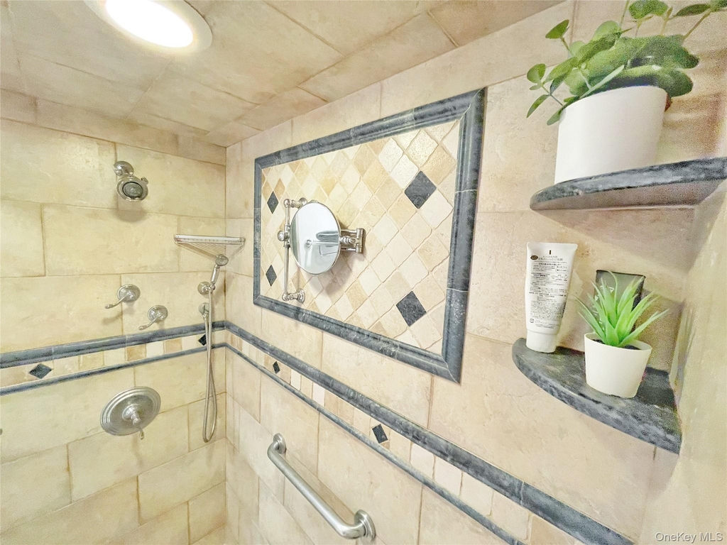 10 Cottage Place - Photo 13