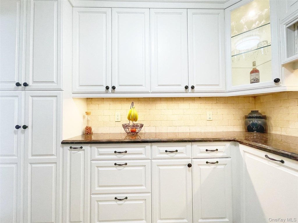 10 Cottage Place - Photo 9