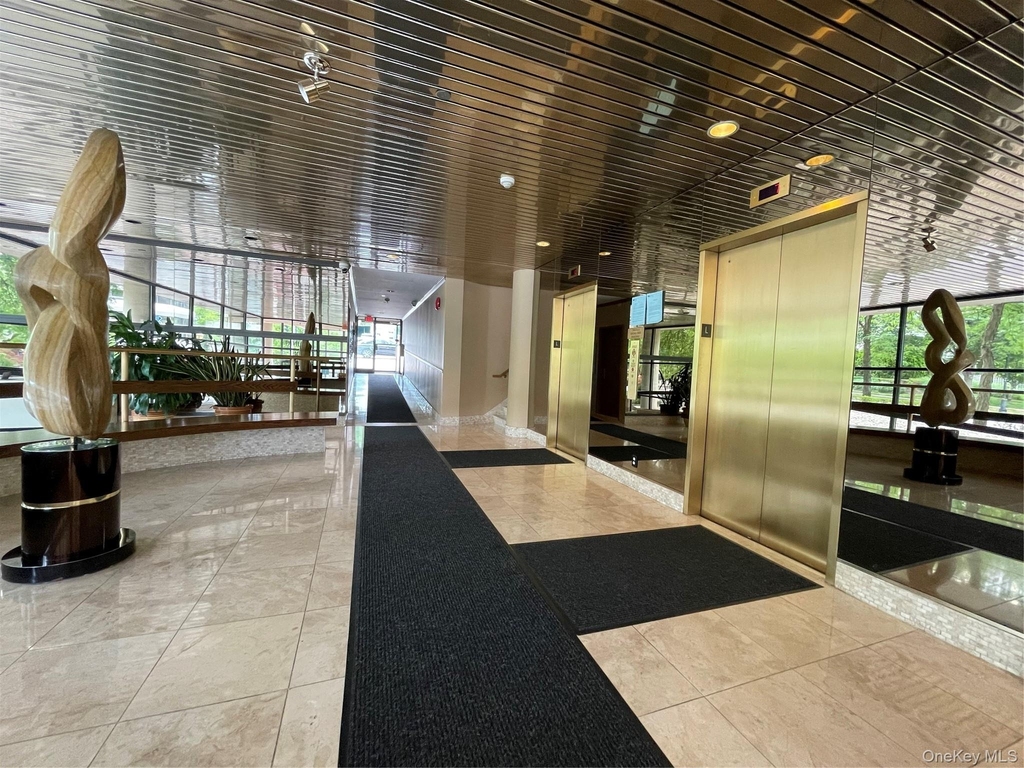 10 Cottage Place - Photo 16
