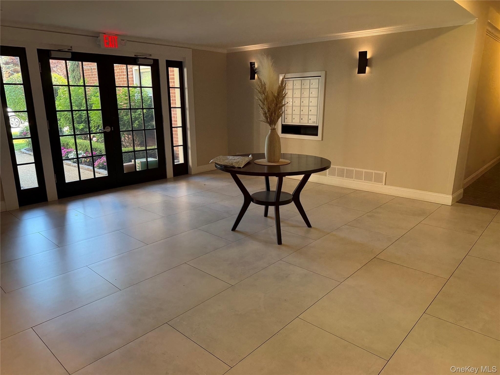 120 S Park Avenue - Photo 1