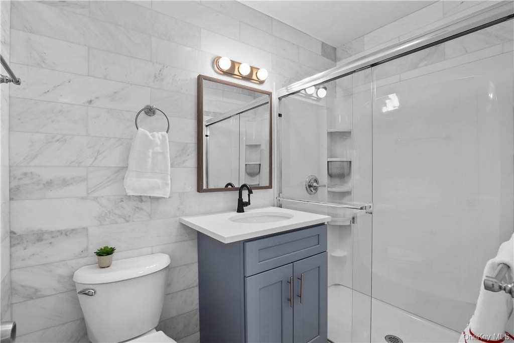 174 East Lake Boulevard - Photo 9