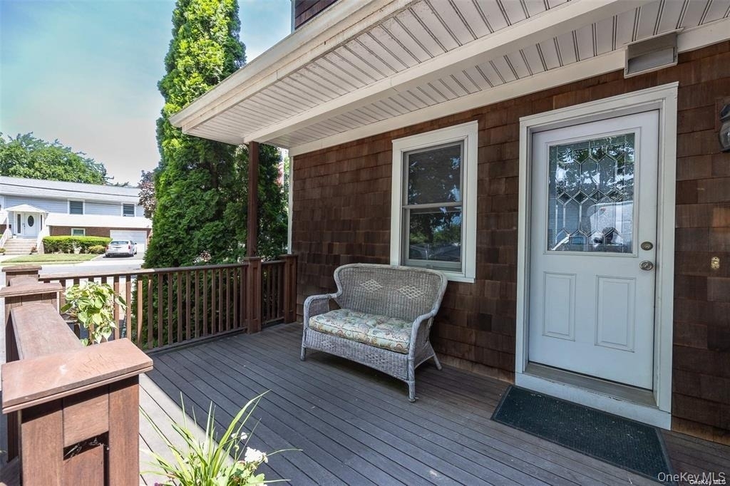 200 Lincoln Avenue - Photo 8