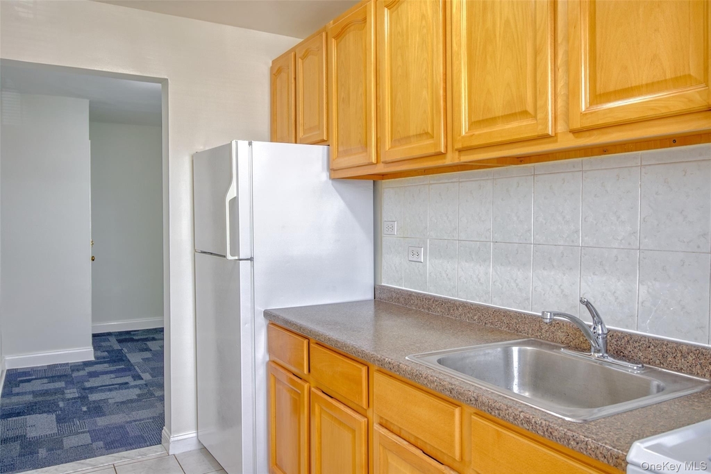 78-35 147th Street - Photo 5