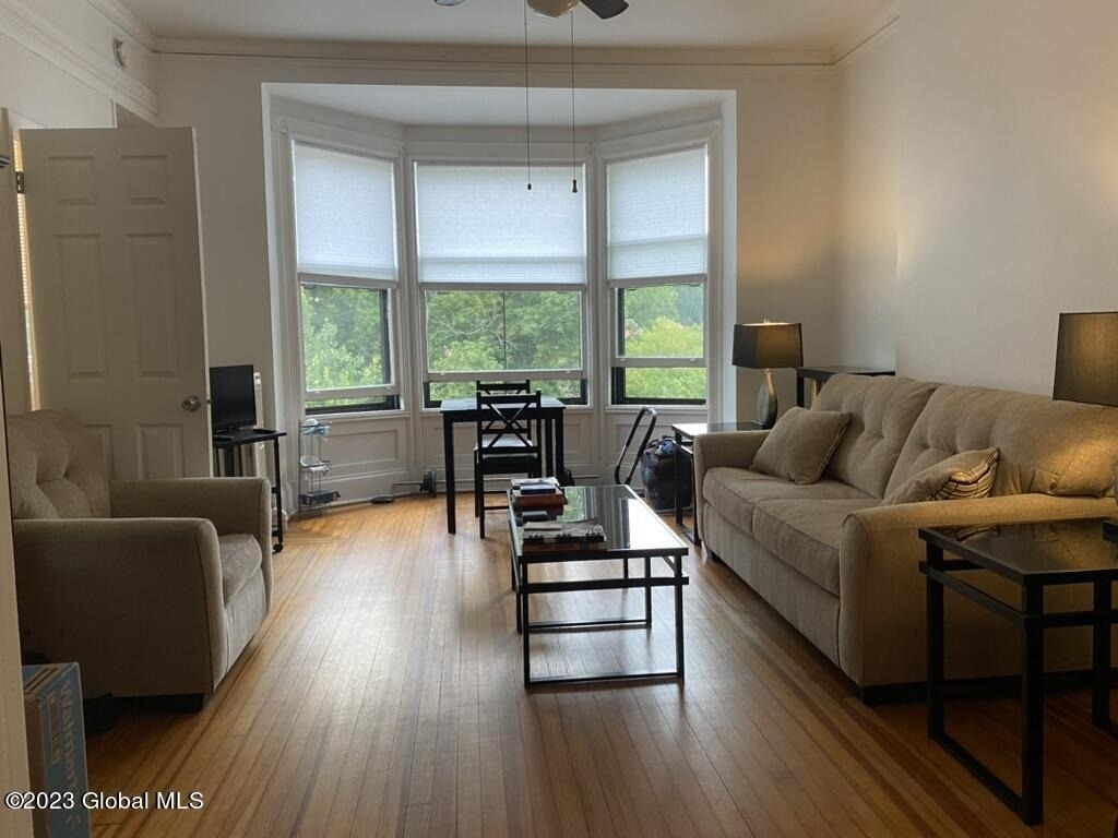 588 Madison Avenue - Photo 2