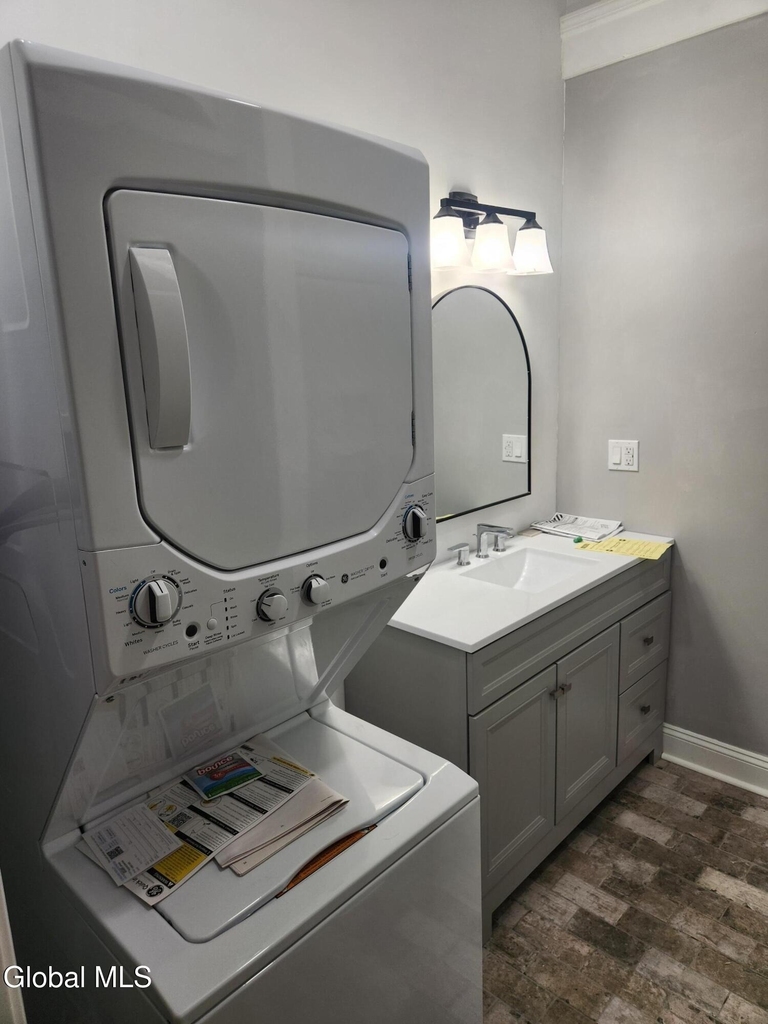 199 Milton Avenue - Photo 9
