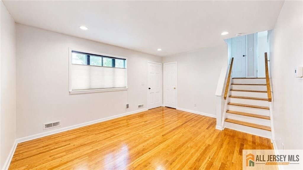 1019 Colby Avenue - Photo 1
