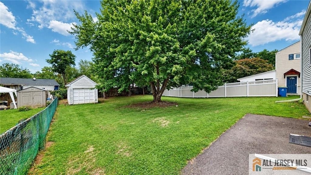 1019 Colby Avenue - Photo 10