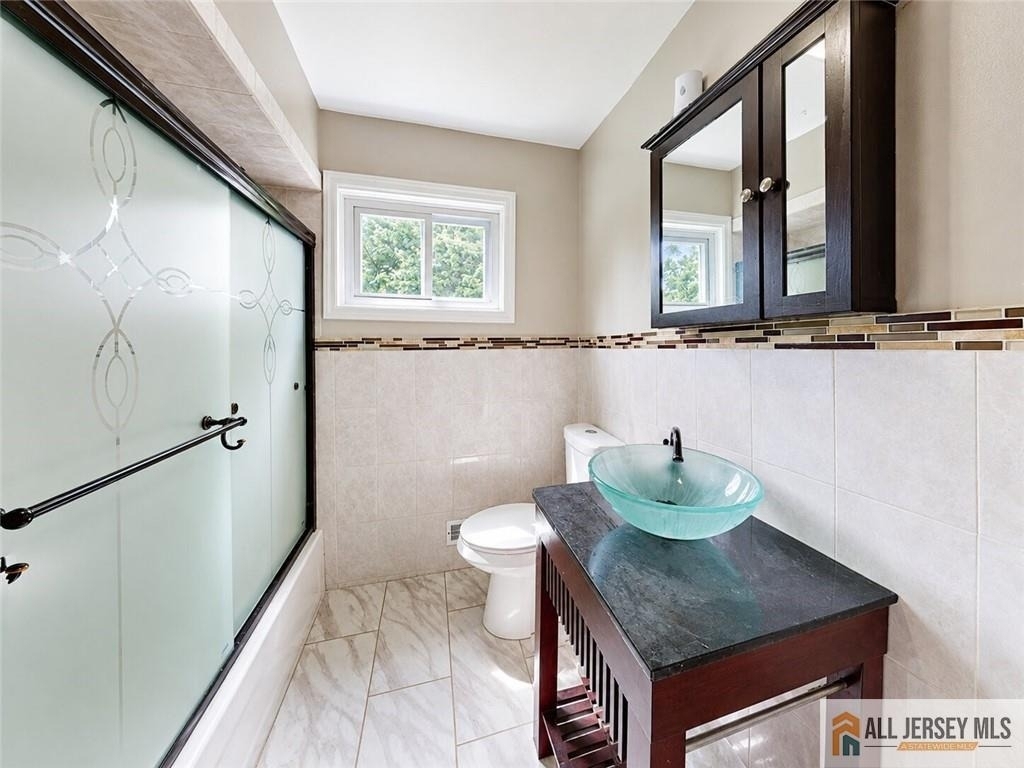 1019 Colby Avenue - Photo 9