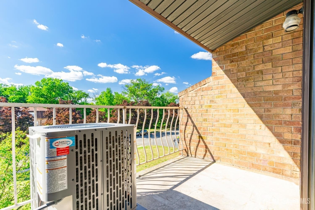 1719 Raspberry Court - Photo 7