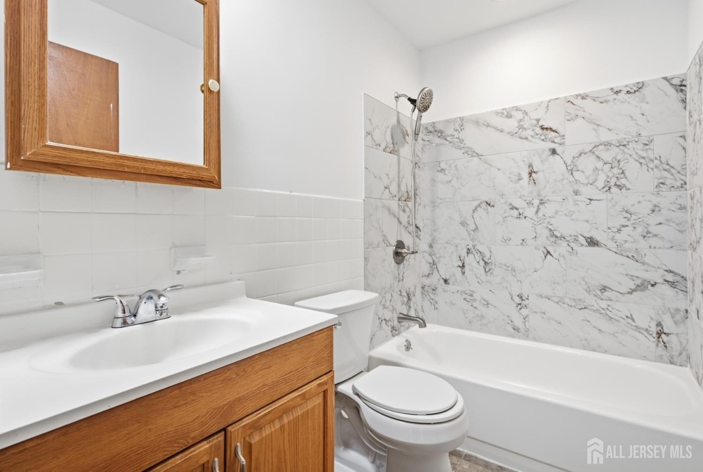 1719 Raspberry Court - Photo 18