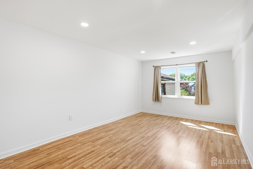 1719 Raspberry Court - Photo 20