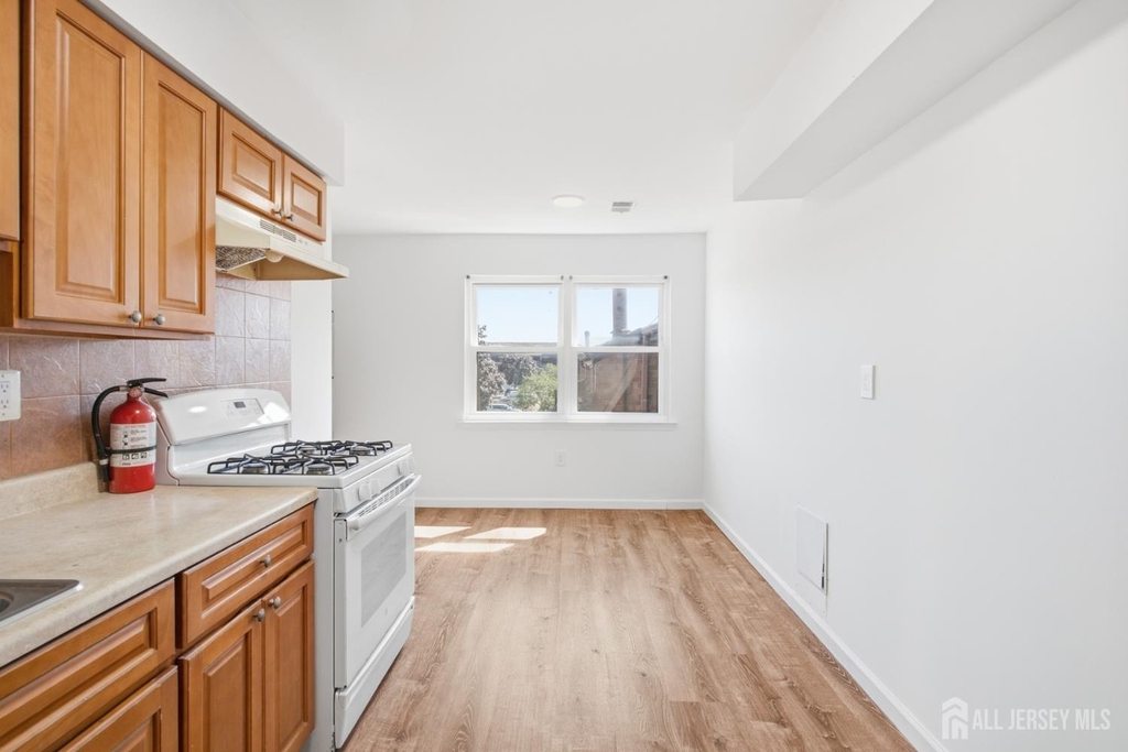 1719 Raspberry Court - Photo 17