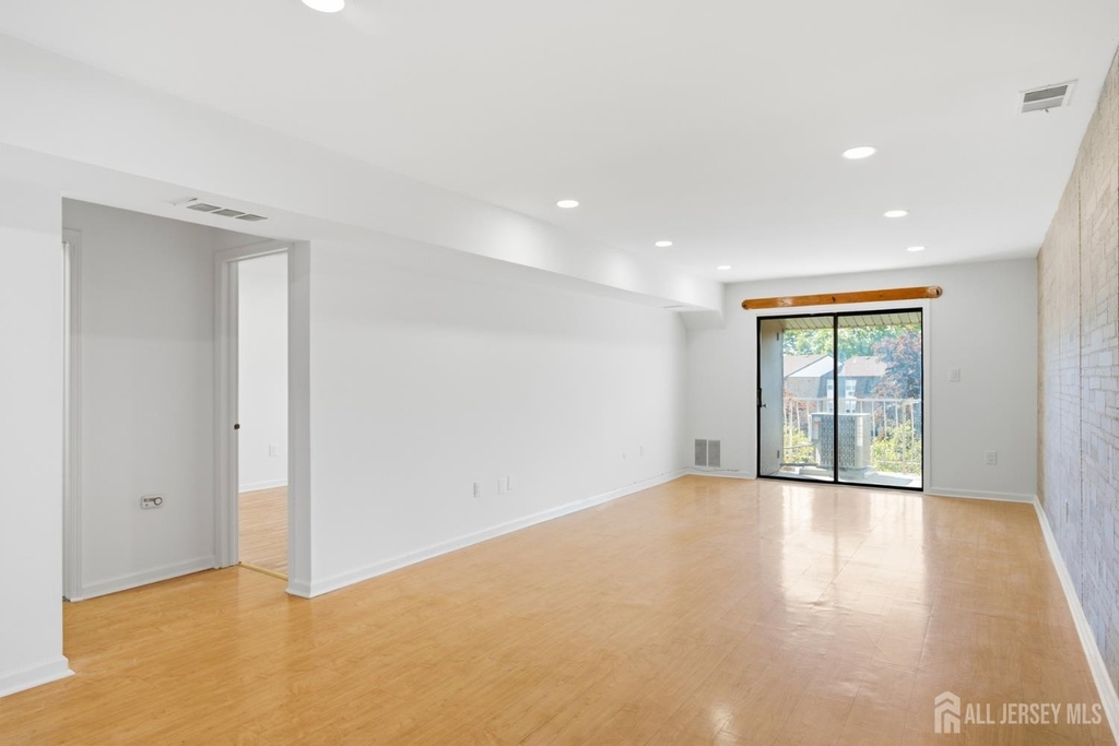 1719 Raspberry Court - Photo 10