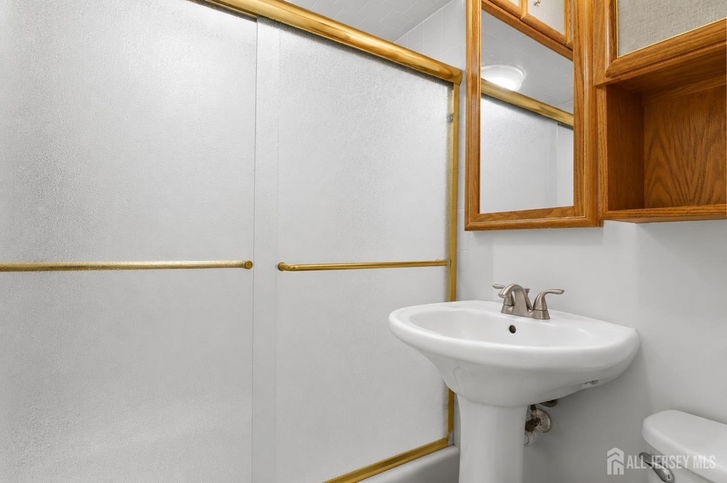 41 Westervelt Avenue - Photo 9