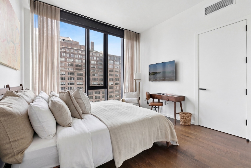 570 Broome Street - Photo 6
