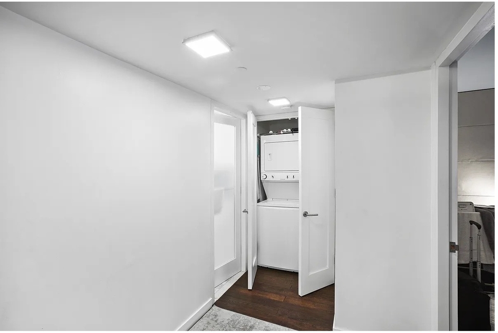 308 E 38th Street - Photo 4